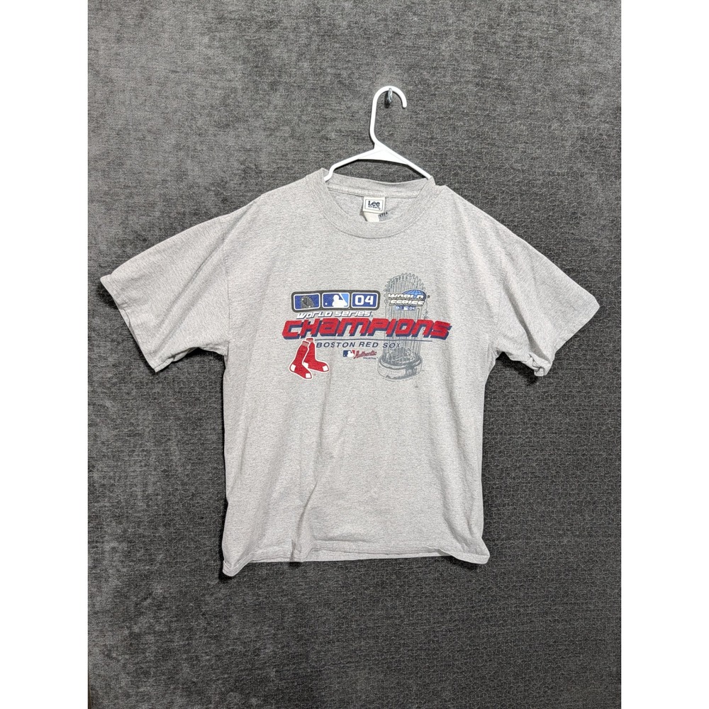 Lee Sport Boston Red Sox 2004 World Series Champions Gray T-Shirt Mens XL